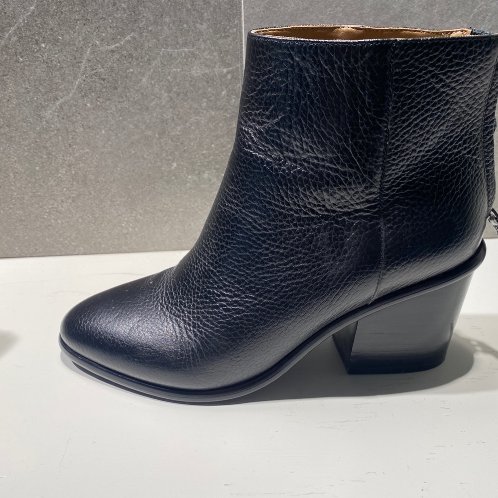 Banana Republic Boots